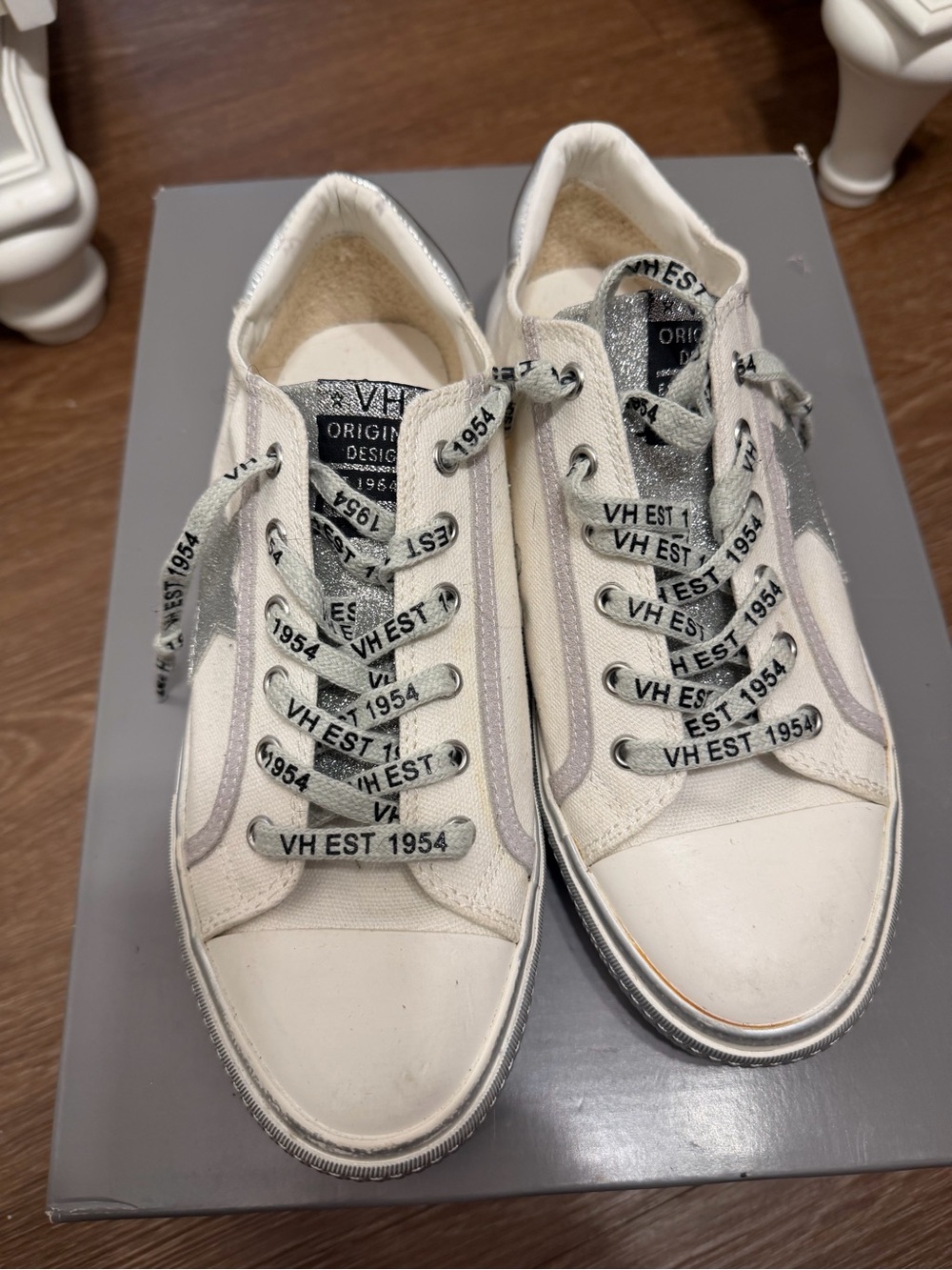 White Canvas Low-Top Sneakers with Silver Glitter Details